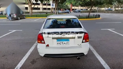 هيونداي فيرنا 2015 أبيض مستعملة للبيع - 4