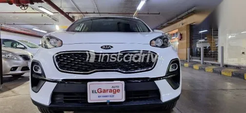 كيا سبورتاج 2022 أبيض مستعملة للبيع - 5