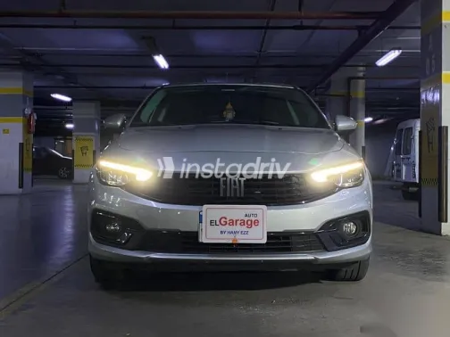 Fiat Tipo 2024 Silver Used for Sale - 4