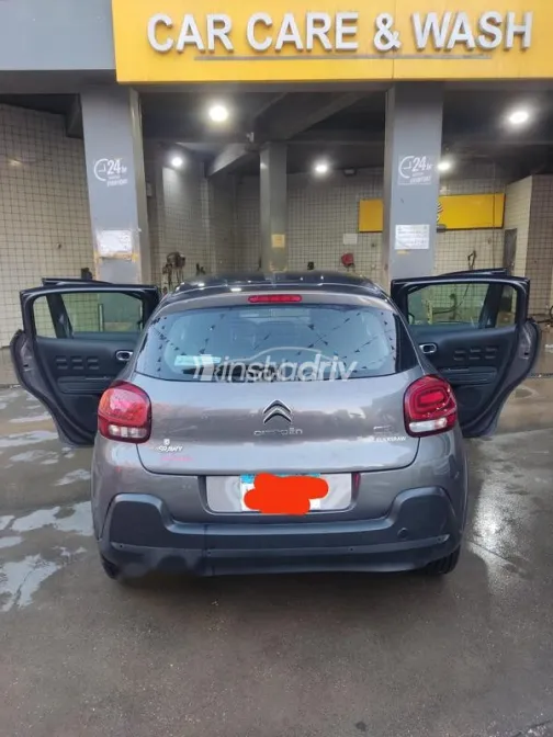 سيتروين C3 2022 أبيض مستعملة للبيع - 2