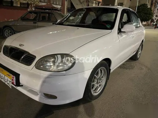 دايو لانوس 1997 أبيض مستعملة للبيع - 4