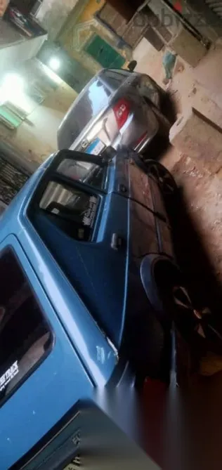 فيات 127 1986 أزرق غامق مستعملة للبيع