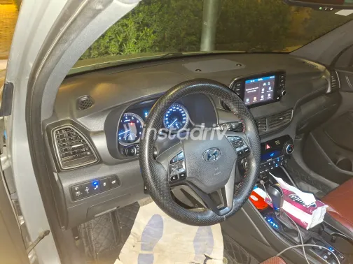 هيونداي توسان 2020 أبيض مستعملة للبيع - 9