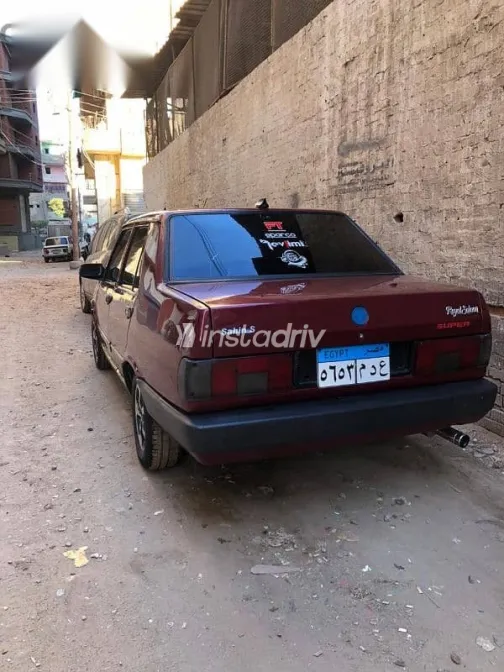 فيات دوجان 1992 أحمر مستعملة للبيع - 3