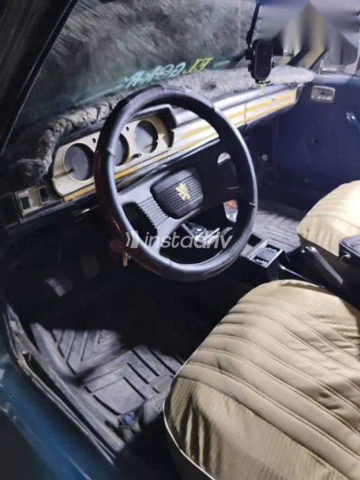 بيجو 504 1979 أزرق غامق مستعملة للبيع - 6