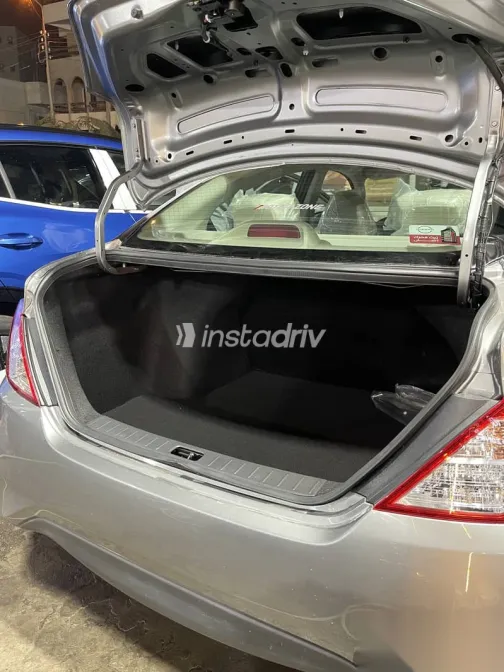 نيسان صنى 2026 رمادي جديدة للبيع - 5