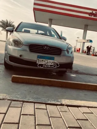 هيونداي اكسنت 2009 فضي مستعملة للبيع