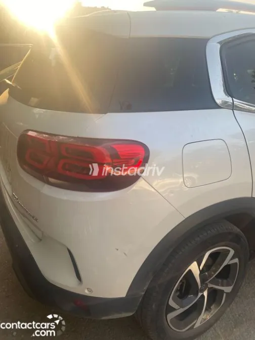 سيتروين C5 اير كروس 2022 أبيض مستعملة للبيع - 5