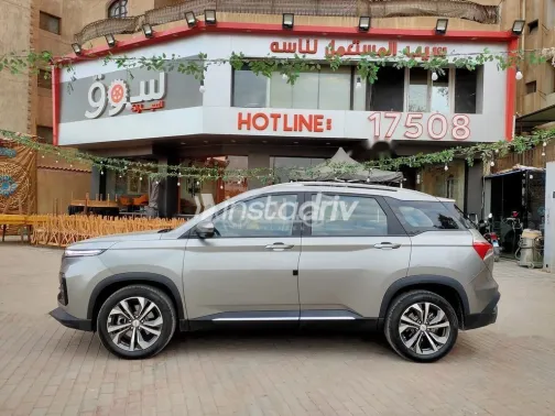 Chevrolet Captiva 2025 Gray Used for Sale - 2