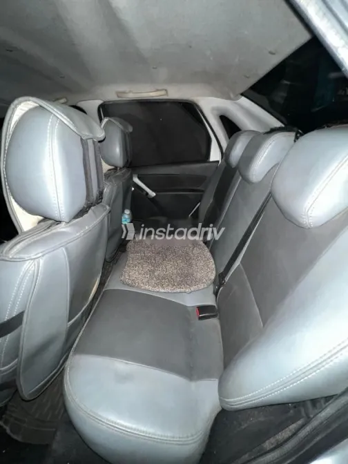 لادا جرانتا 2015 فضي مستعملة للبيع - 3