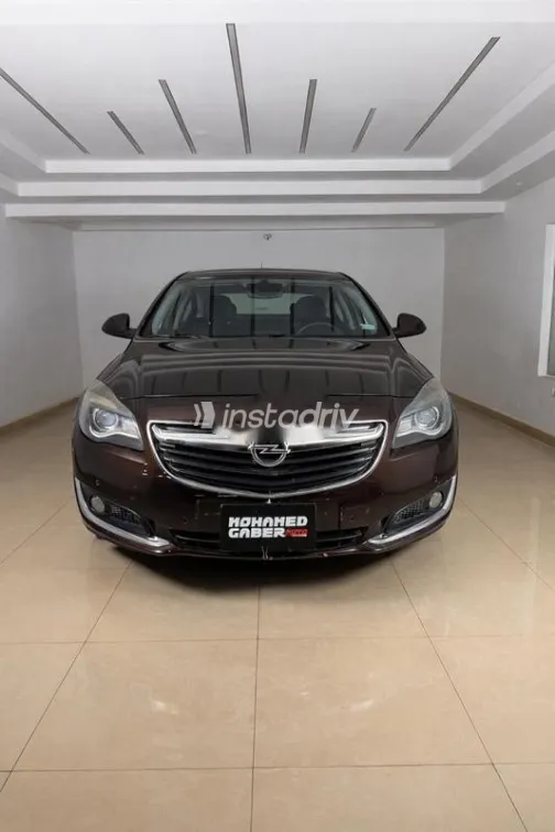 Opel Insignia 2017 Brown Used for Sale - 1