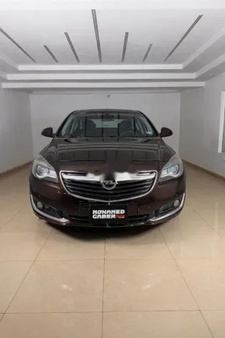 اوبل أنسيجنيا 2017 بني مستعملة للبيع