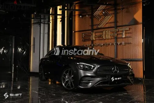 مرسيدس E 300 2023 رمادي مستعملة للبيع - 1