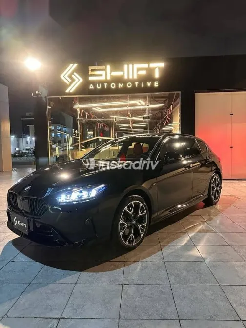 بي ام دبليو 118 2026 أسود مستعملة للبيع - 2