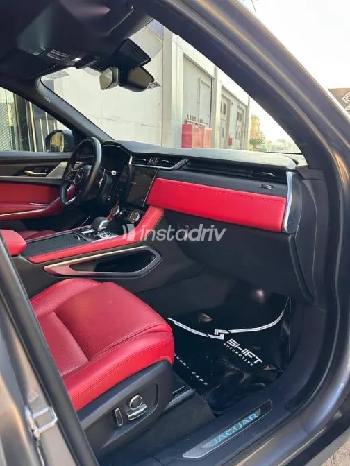 Jaguar F-Pace 2022 Gray Used for Sale - 5