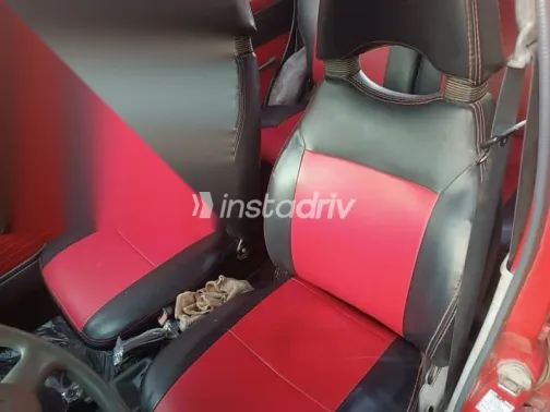 سوزوكى ماروتى 2011 أحمر مستعملة للبيع - 3