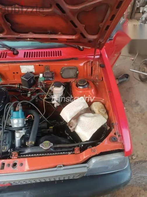 سوزوكى ماروتى 2011 أحمر مستعملة للبيع - 5