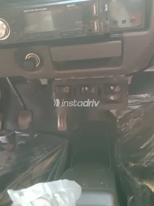 سوزوكى ماروتى 2011 أحمر مستعملة للبيع - 7