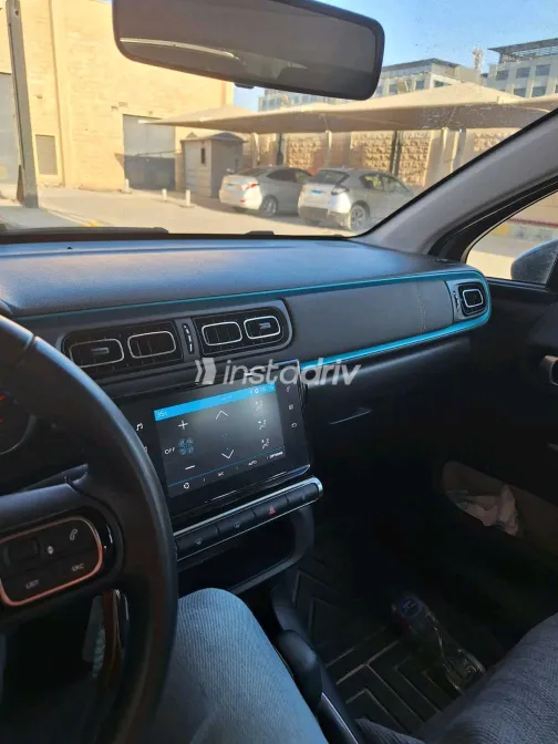 سيتروين C3 2022 أبيض مستعملة للبيع - 1