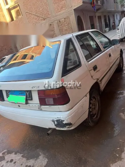 هيونداي اكسيل 1996 أبيض مستعملة للبيع - 3