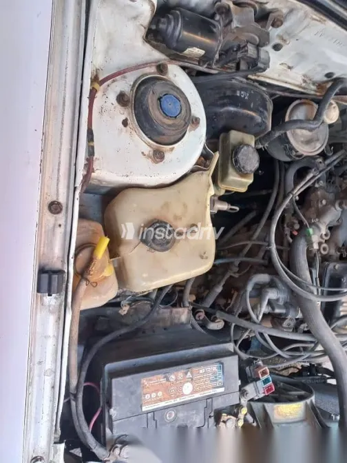 هيونداي اكسيل 1996 أبيض مستعملة للبيع - 5