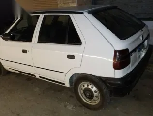 سكودا فيليشيا 1995 أبيض مستعملة للبيع