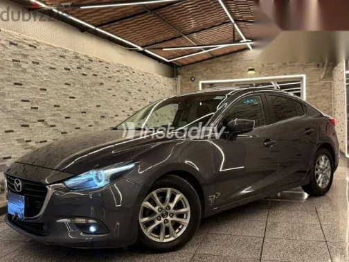 مازدا 3 2019 أسود مستعملة للبيع - 2