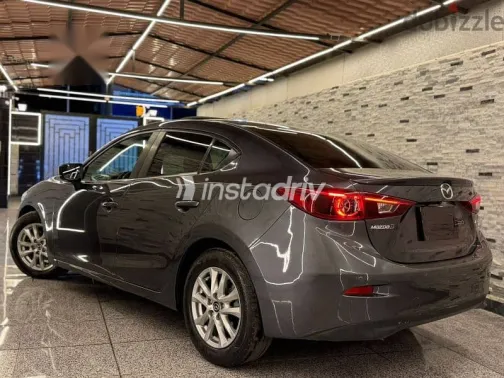 مازدا 3 2019 أسود مستعملة للبيع - 8