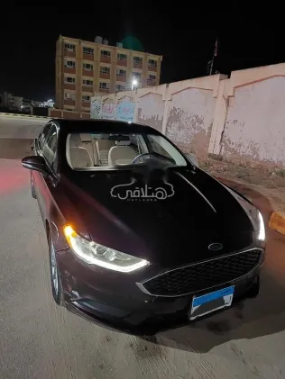 فورد فيوجن 2017 أبيض مستعملة للبيع