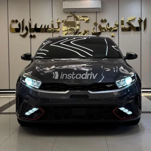 Kia Cerato 2022 Gray Used for Sale - 1