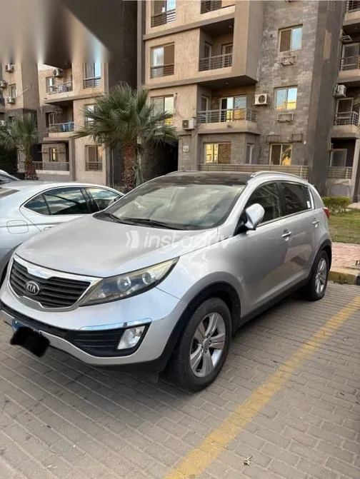 كيا سبورتاج 2013 فضي مستعملة للبيع - 2