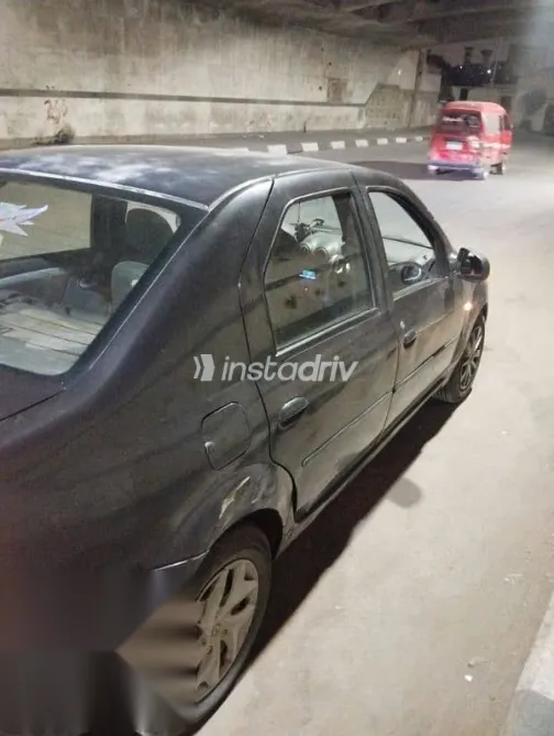 رينو لوجان 2010 أزرق غامق مستعملة للبيع - 3