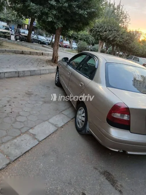 دايو نوبيرا 2003 ذهبي مستعملة للبيع - 3