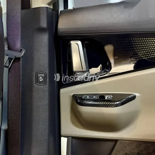 كيا كارنفال 2024 رمادي مستعملة للبيع - 8