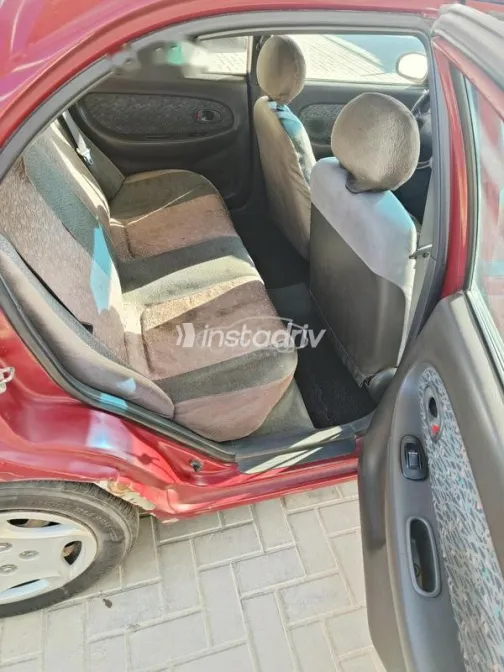 كيا سيفيا 2000 أحمر غامق مستعملة للبيع - 3