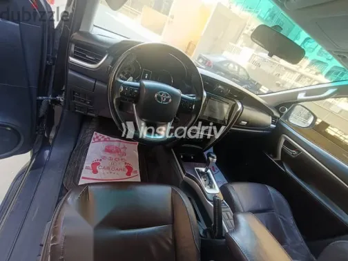 Toyota Fortuner 2020 Black Used for Sale - 1