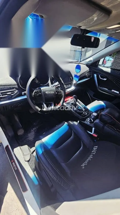 جيتور X70 2022 أبيض مستعملة للبيع - 3