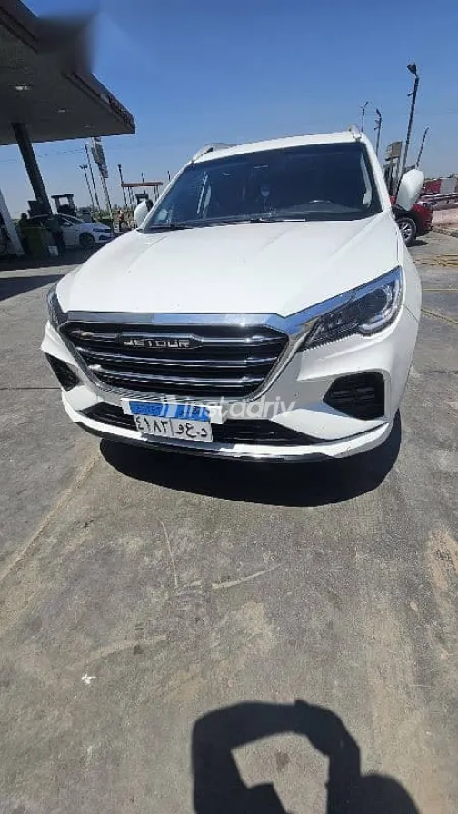 جيتور X70 2022 أبيض مستعملة للبيع - 4