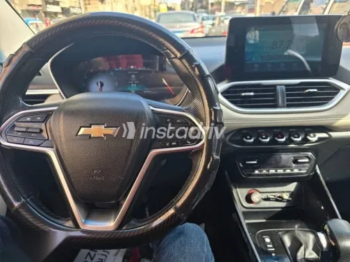 Chevrolet Captiva 2021 Red Used for Sale - 6