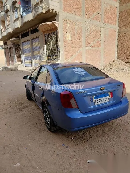 شيفروليه أوبترا 2007 أزرق غامق مستعملة للبيع - 2