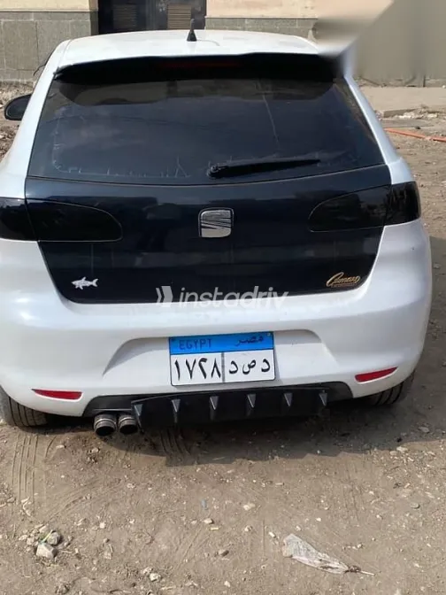 سيات ابيزا 2007 أبيض مستعملة للبيع - 5