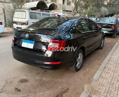 سكودا اوكتافيا 2014 أسود مستعملة للبيع - 4