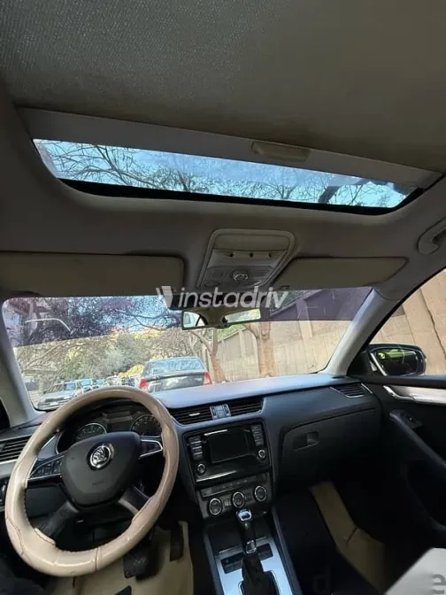 سكودا اوكتافيا 2014 أسود مستعملة للبيع - 7