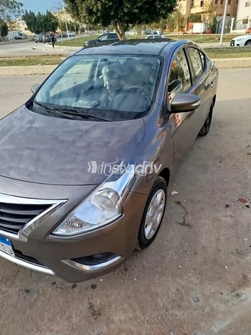 نيسان صنى 2024 أبيض مستعملة للبيع - 5