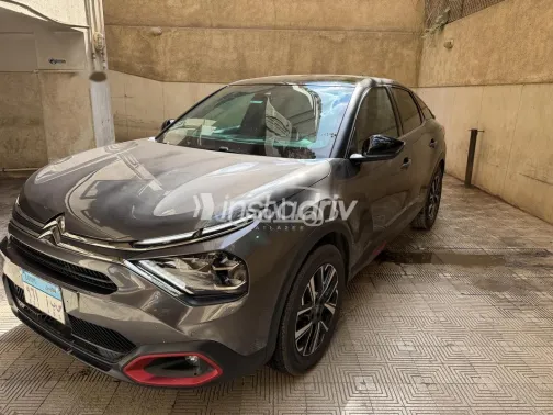 سيتروين C4 2022 أبيض مستعملة للبيع - 5