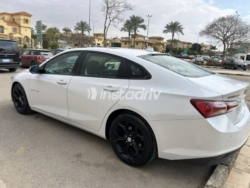 Chevrolet Malibu 2019 White Used for Sale - 4