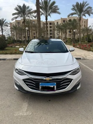 Chevrolet Malibu 2019 White Used for Sale