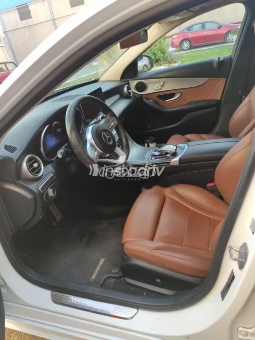 مرسيدس 200 2019 أبيض مستعملة للبيع - 4