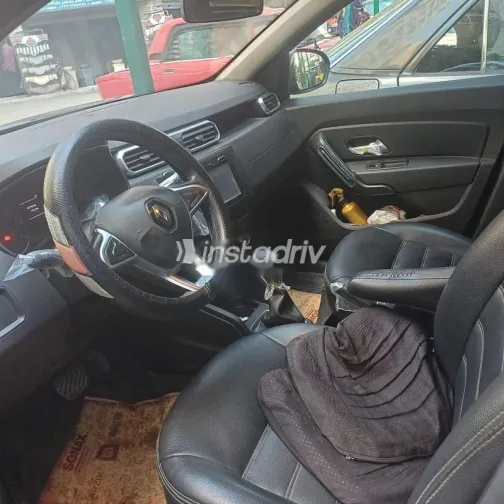 رينو داستر 2019 أزرق غامق مستعملة للبيع - 4