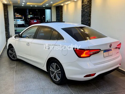 ام جى 5 2024 أبيض مستعملة للبيع - 1